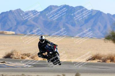 media/Jan-08-2022-SoCal Trackdays (Sat) [[1ec2777125]]/Turn 4 (1145am)/